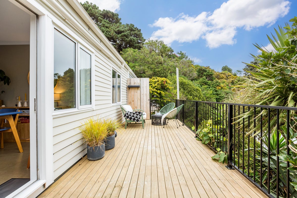 59B Volga Street, Island Bay, Wellington - Carousel 2