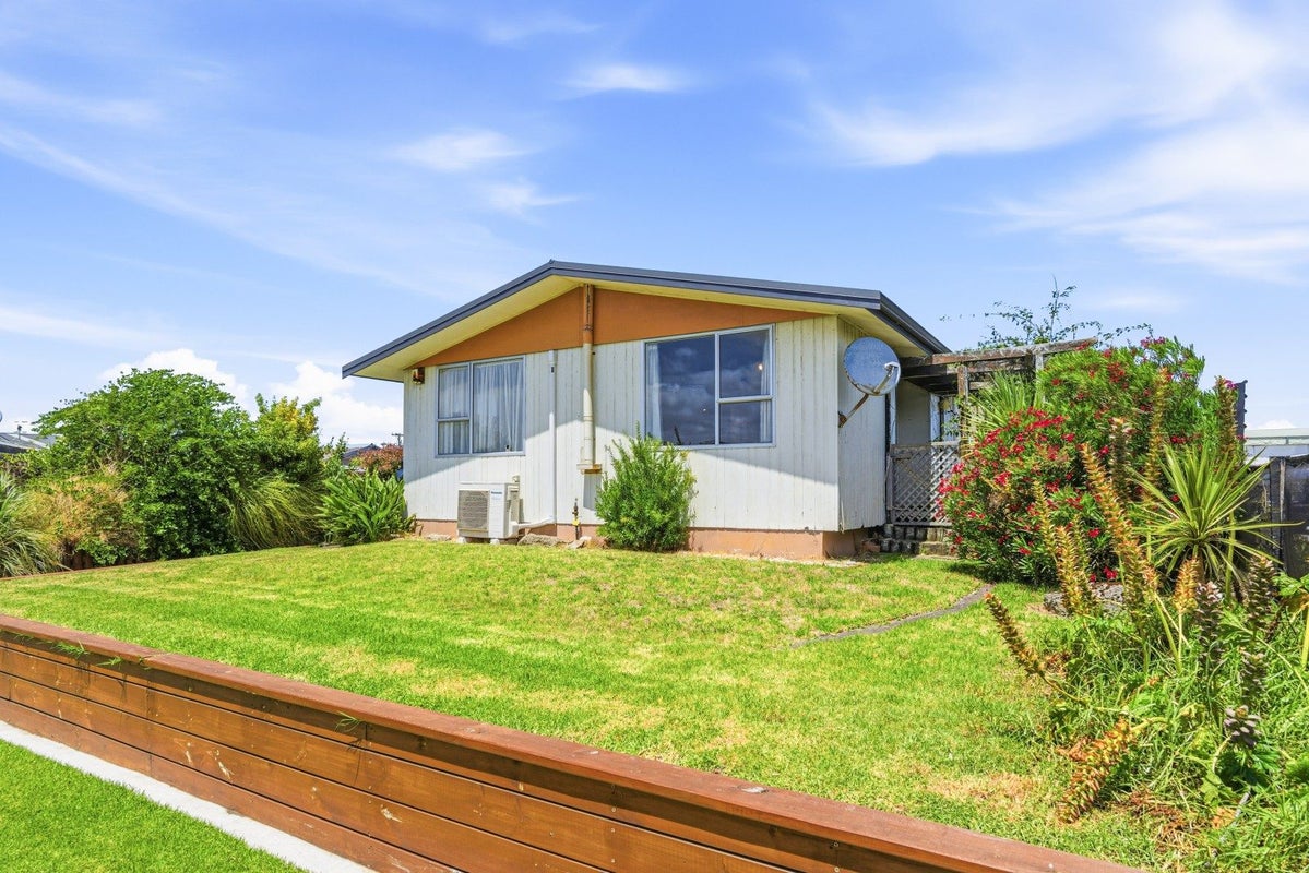 51 Hinau Street, Castlecliff, Whanganui - Carousel 2