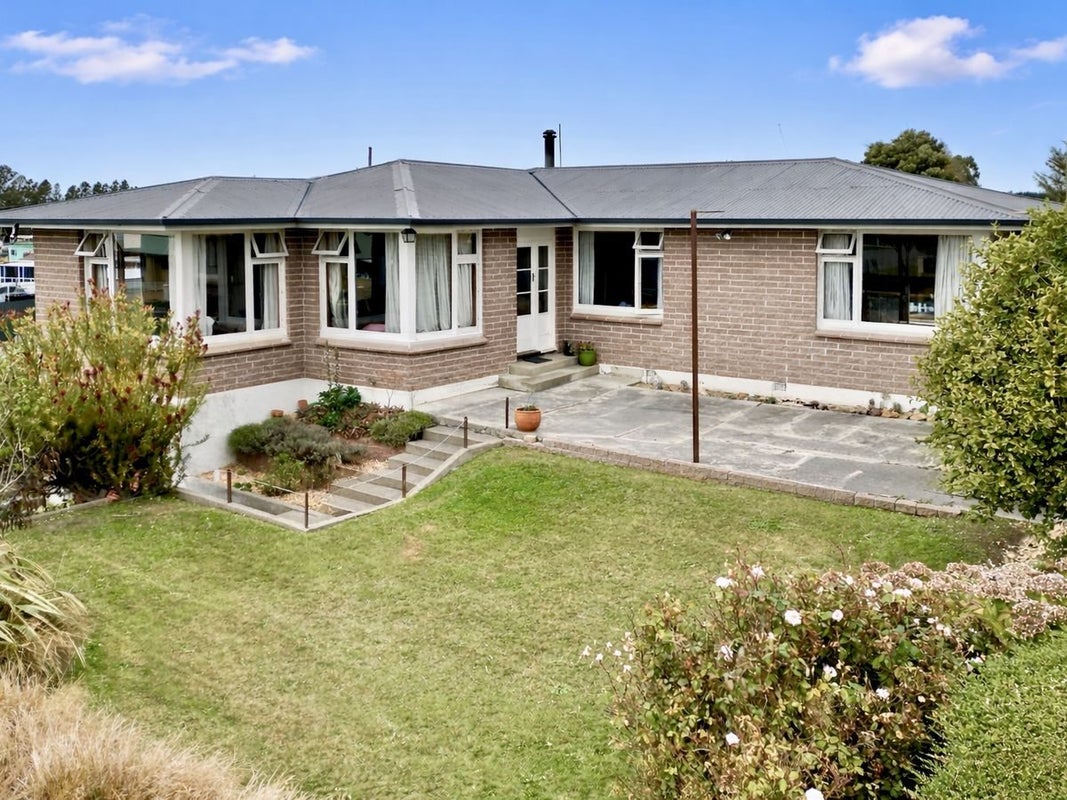 18 Argyle Street, Weston, Oamaru - Carousel 1