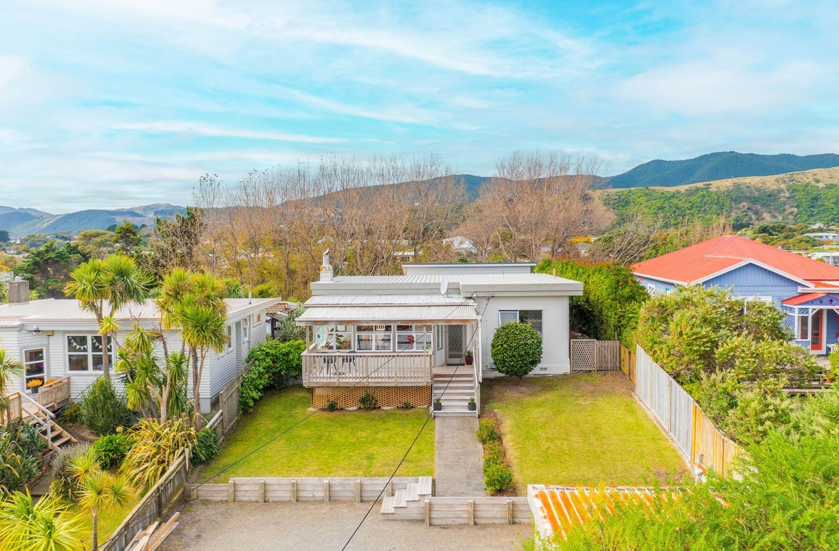 116 Renown Road, Raumati South, Paraparaumu - Carousel 1