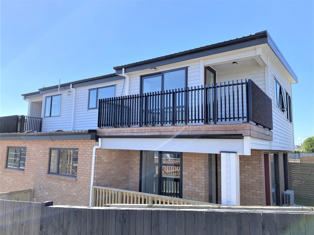 8/7 Stamford Park Road, Mount Roskill, Auckland - Carousel 2