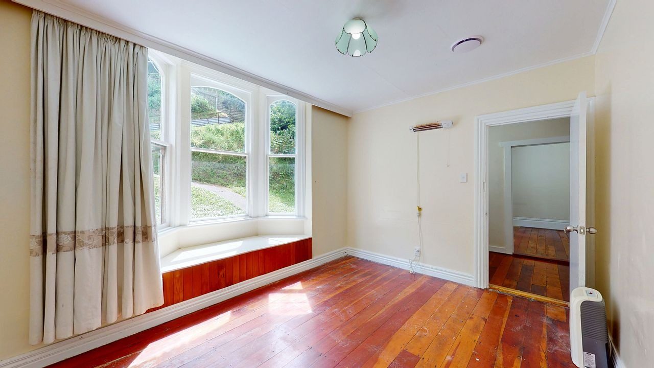 32 Devon Street, Aro Valley, Wellington - Carousel 2