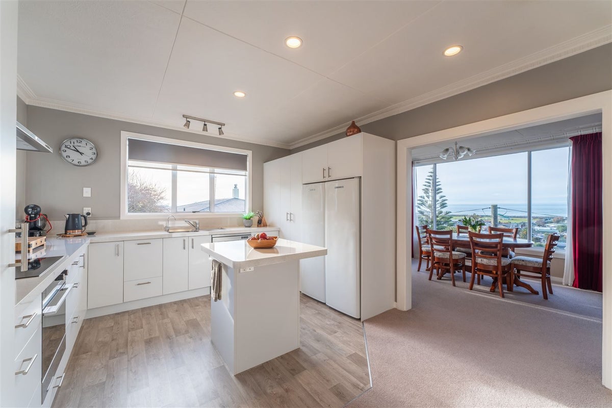 34 Forth Street, Oamaru North, Oamaru - Carousel 2