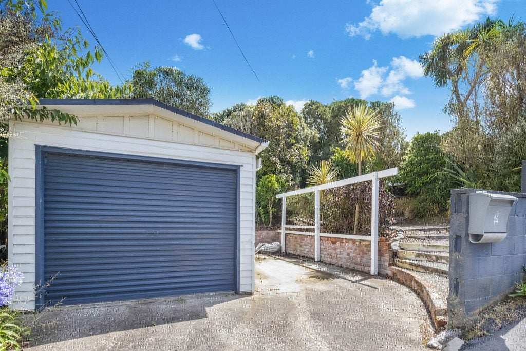 14 Hathaway Avenue, Karori, Wellington - Carousel 23