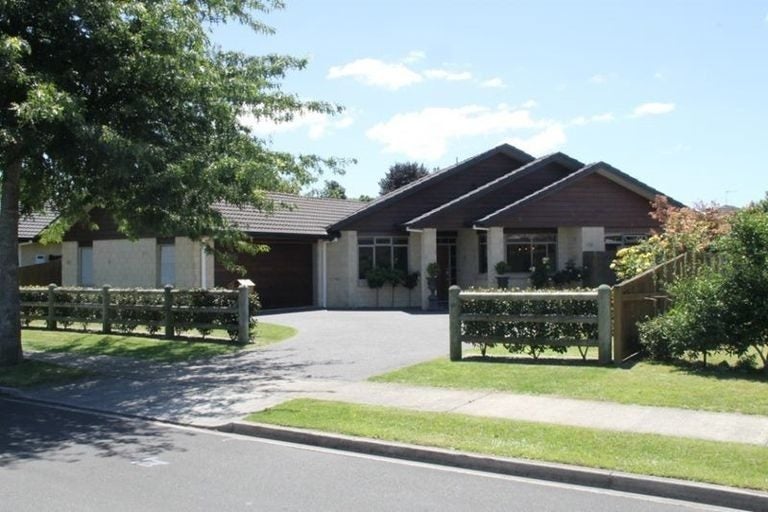 5 Inverness Drive, Pyes Pa, Tauranga - Carousel 8