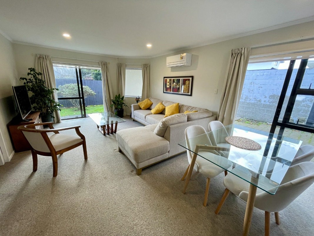 2/27 Guthrie Street, Waterloo, Lower Hutt - Carousel 2