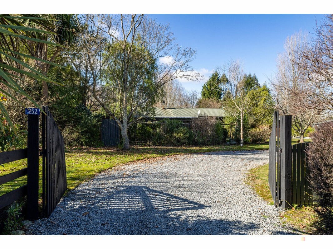 252 Downs Road, Geraldine Downs - Carousel 2