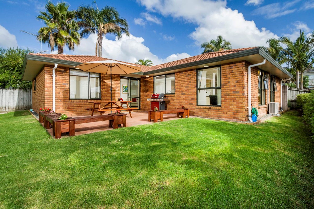 58 Spencer Road, Pinehill, Auckland - Carousel 1