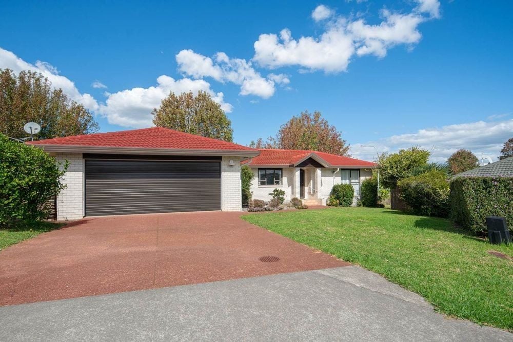19 Adelphi Place, Albany, Auckland - Carousel 2