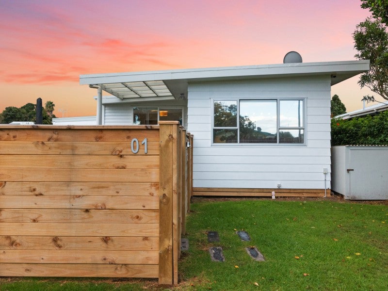 1 Roretana Drive, Athenree, Katikati - Carousel 26