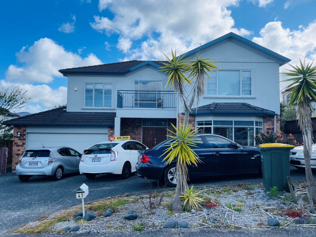 47 Killybegs Drive, Pinehill, Auckland - Carousel 1