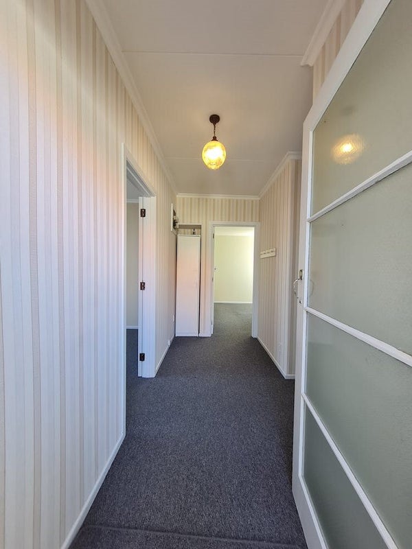 13 Nile Street, Saint Clair, Dunedin - Carousel 2