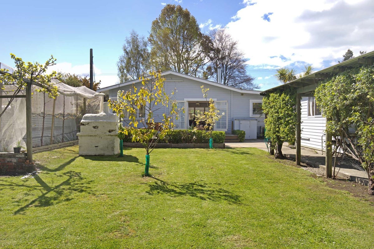 18 School Road, Riwaka, Motueka - Carousel 1