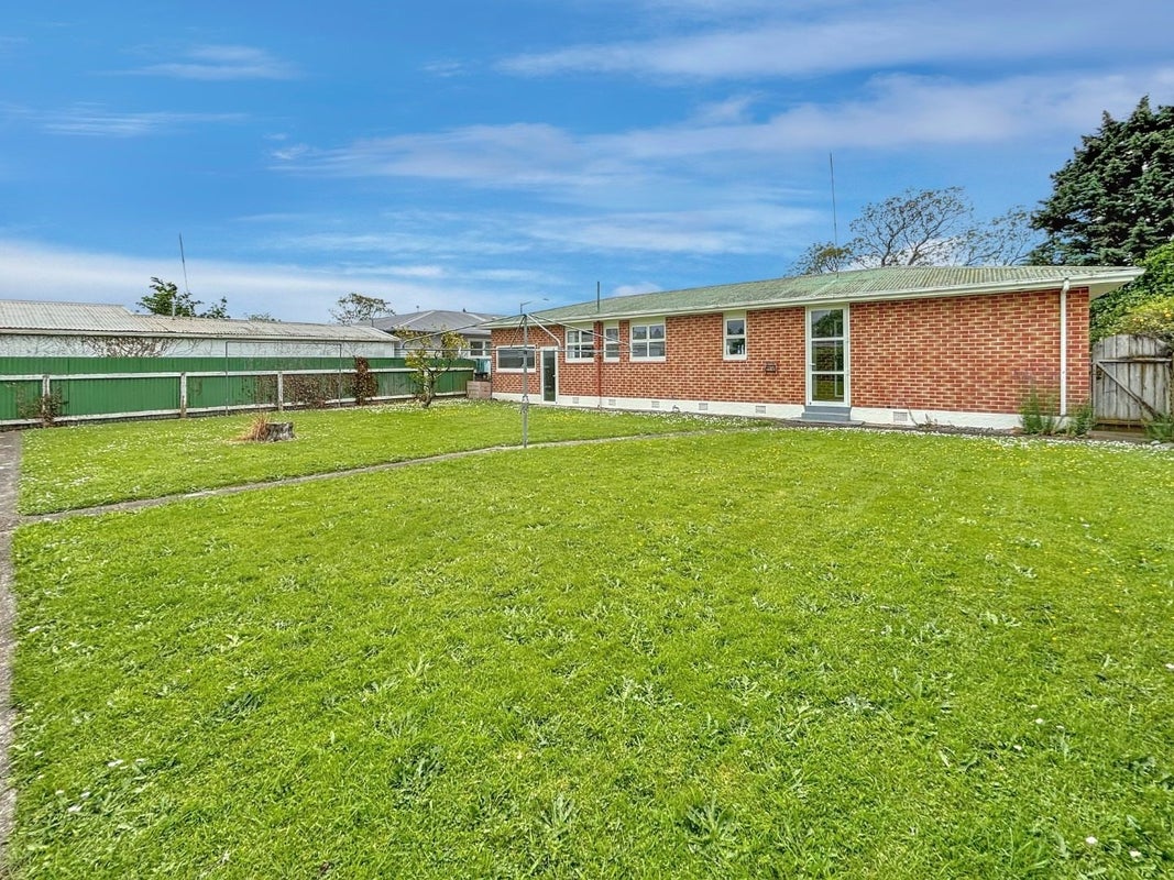 24 Park Road, West End, Palmerston North - Carousel 10