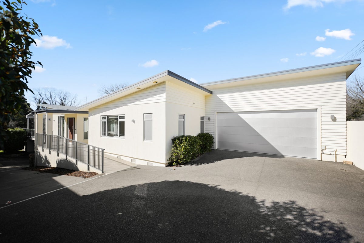 56 Awatere Avenue, Beerescourt, Hamilton, Waikato - Carousel 2