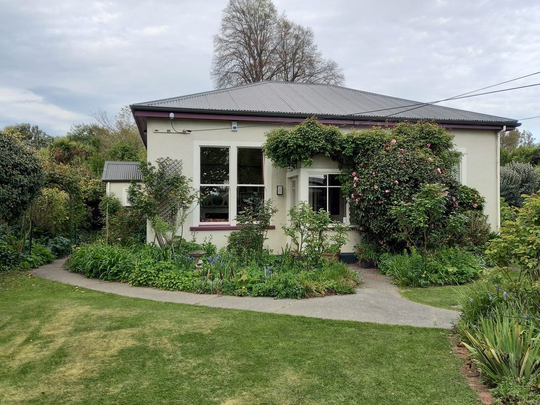 1/123 Studholme Street, Somerfield, Christchurch - Carousel 1