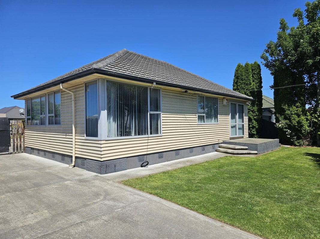 4 Oakland Street, Northcote, Christchurch - Carousel 1