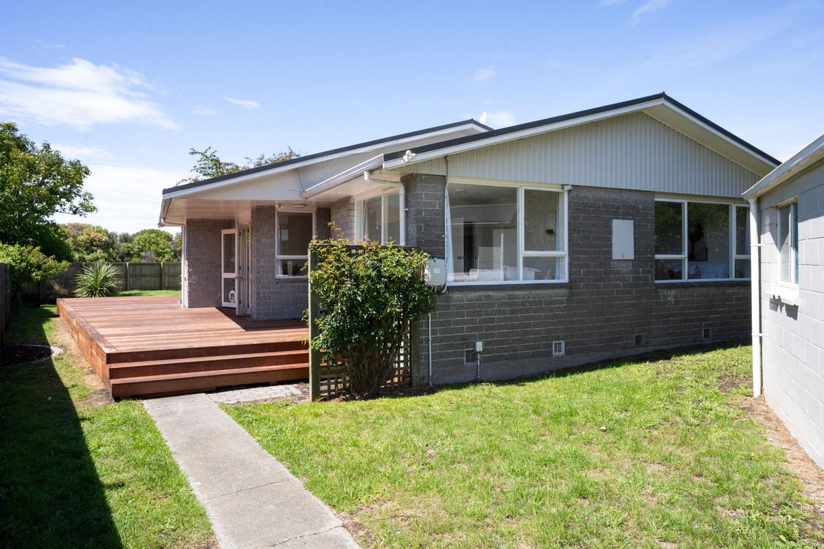 22 Besant Place, Avondale, Christchurch - Carousel 1