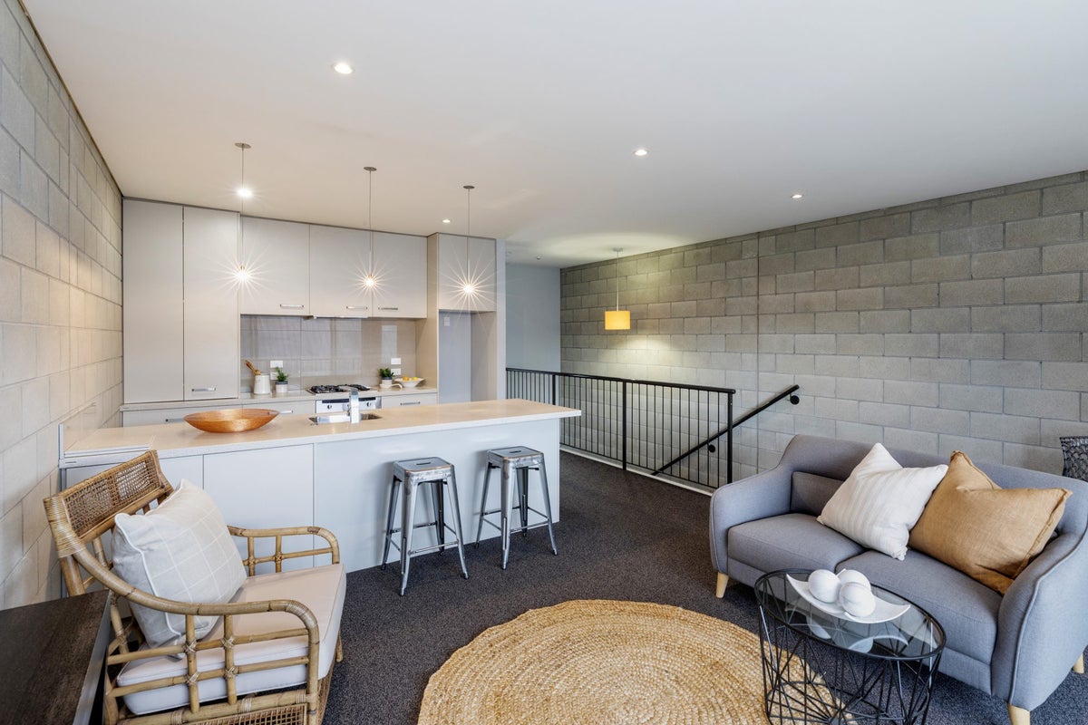 2/24 Dickens Street, Addington, Christchurch - Carousel 2