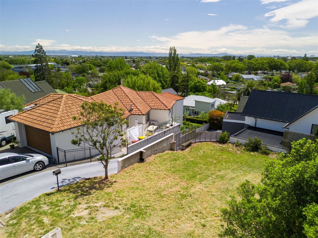 29 Overdale Drive, Cashmere, Christchurch - Carousel 1
