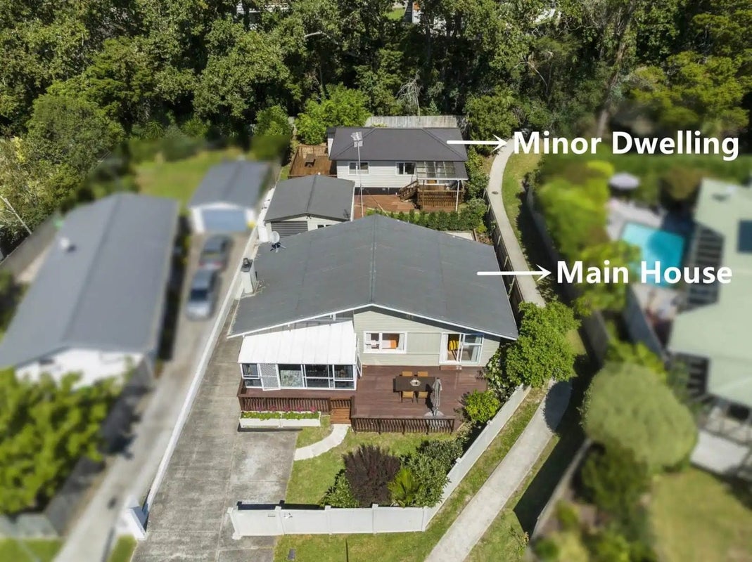 24 Mountbatten Avenue, Hillcrest, Auckland - Carousel 11