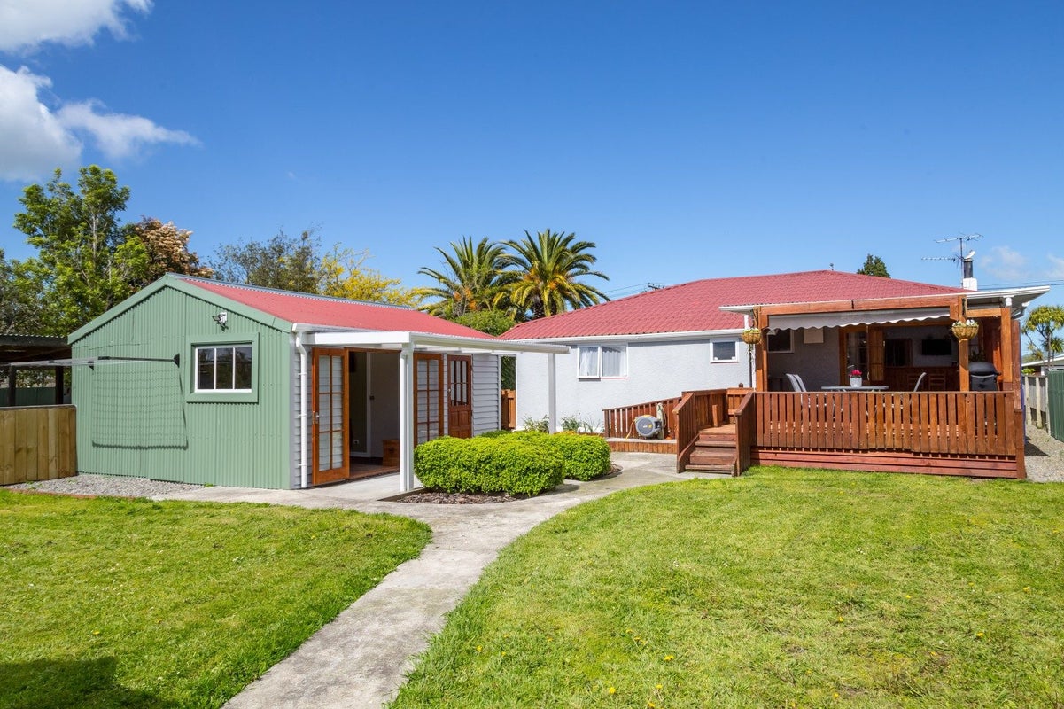 11 Madden Place, Solway, Masterton - Carousel 2