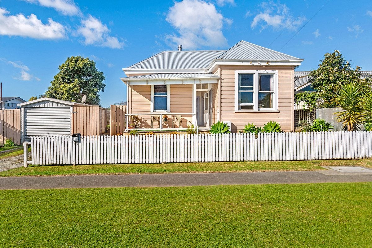 16 Queens Road, Elgin, Gisborne - Carousel 2