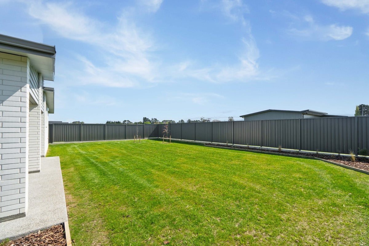 4 Ross Taylor Lane, Upper Plain, Masterton - Carousel 19