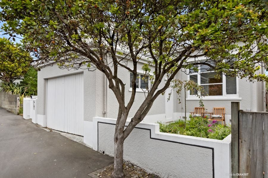 230 Rintoul Street, Berhampore, Wellington - Carousel 1