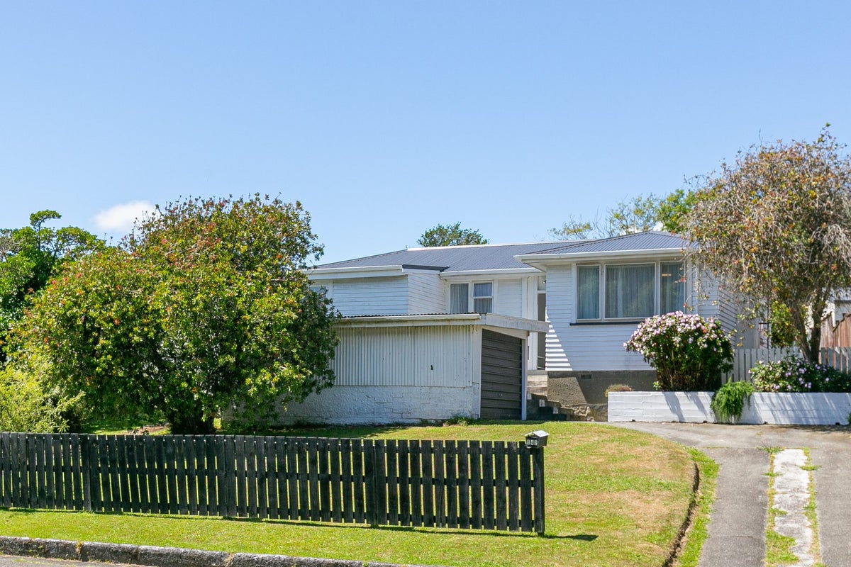 142 Mungavin Avenue, Ranui, Porirua - Carousel 14