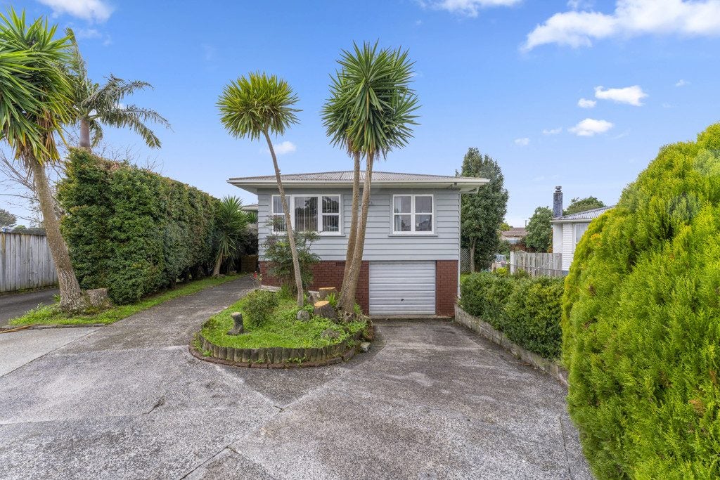 21 Tawa Crescent, Manurewa, Auckland - Carousel 1