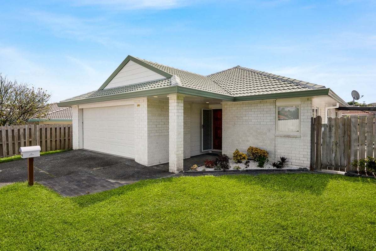 1/18B Edendale Road, Somerville, Manukau - Carousel 1