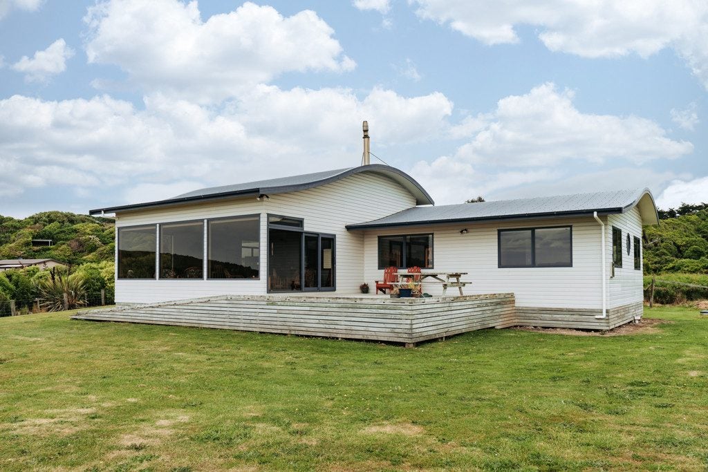 258 Jacks Bay Road, Hinahina, Owaka - Carousel 1