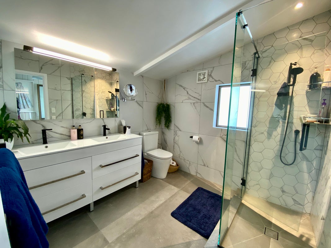 1/12 Westbourne Road, Murrays Bay, Auckland - Carousel 20