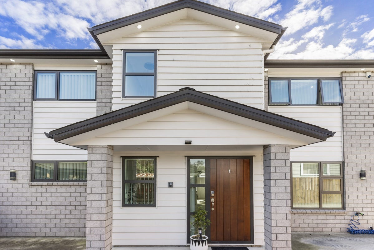 63A Gray Avenue, Mangere East, Auckland - Carousel 1