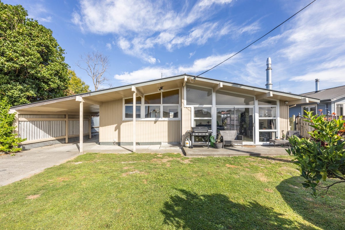 181 Riverbend Road, Onekawa, Napier - Carousel 1