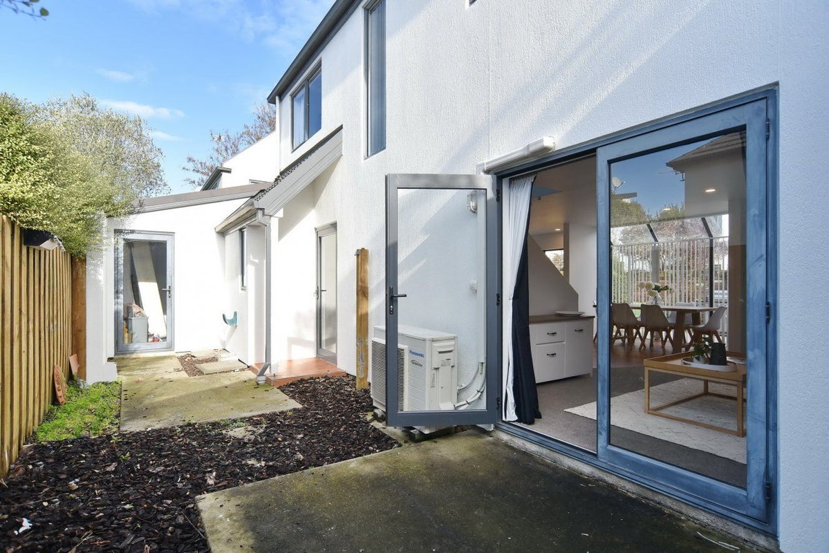 6/44 London Street, Richmond, Christchurch - Carousel 20