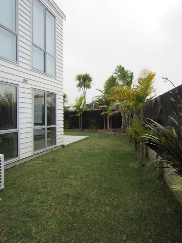10A Fraser Road, Narrow Neck, Auckland - Carousel 14
