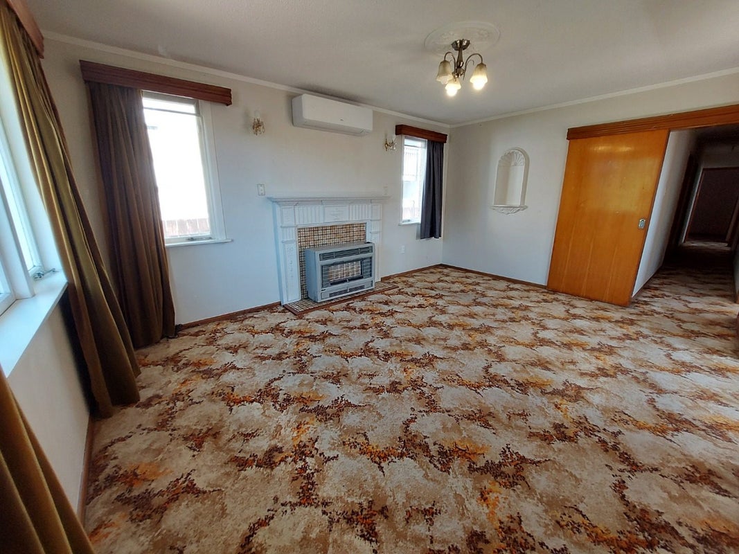 53 Cook Street, Hamilton East, Hamilton - Carousel 2