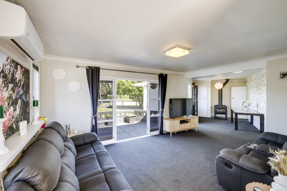 8 Morgan Avenue, Marewa, Napier - Carousel 2
