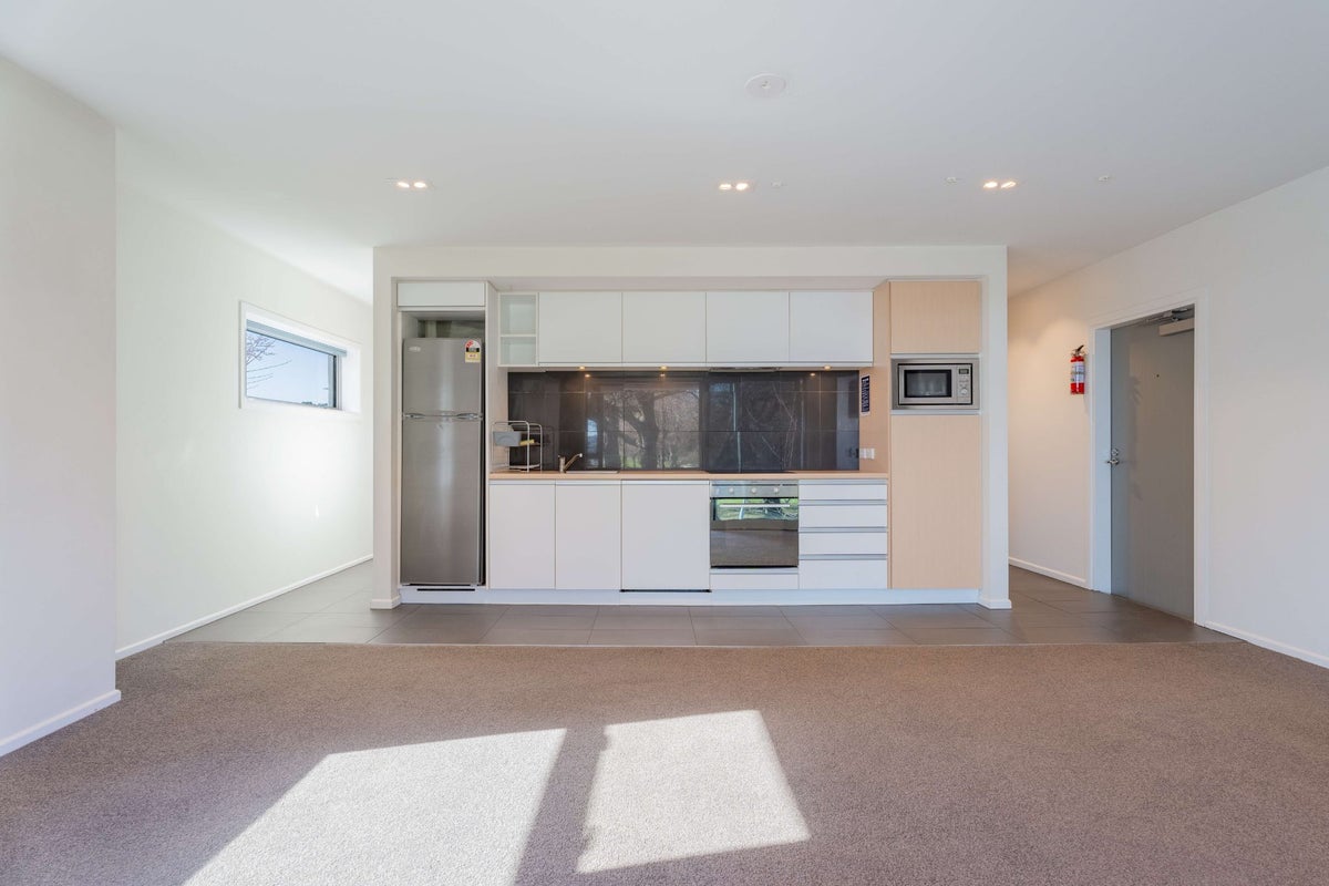 2/193C Riccarton Road, Riccarton, Christchurch - Carousel 2