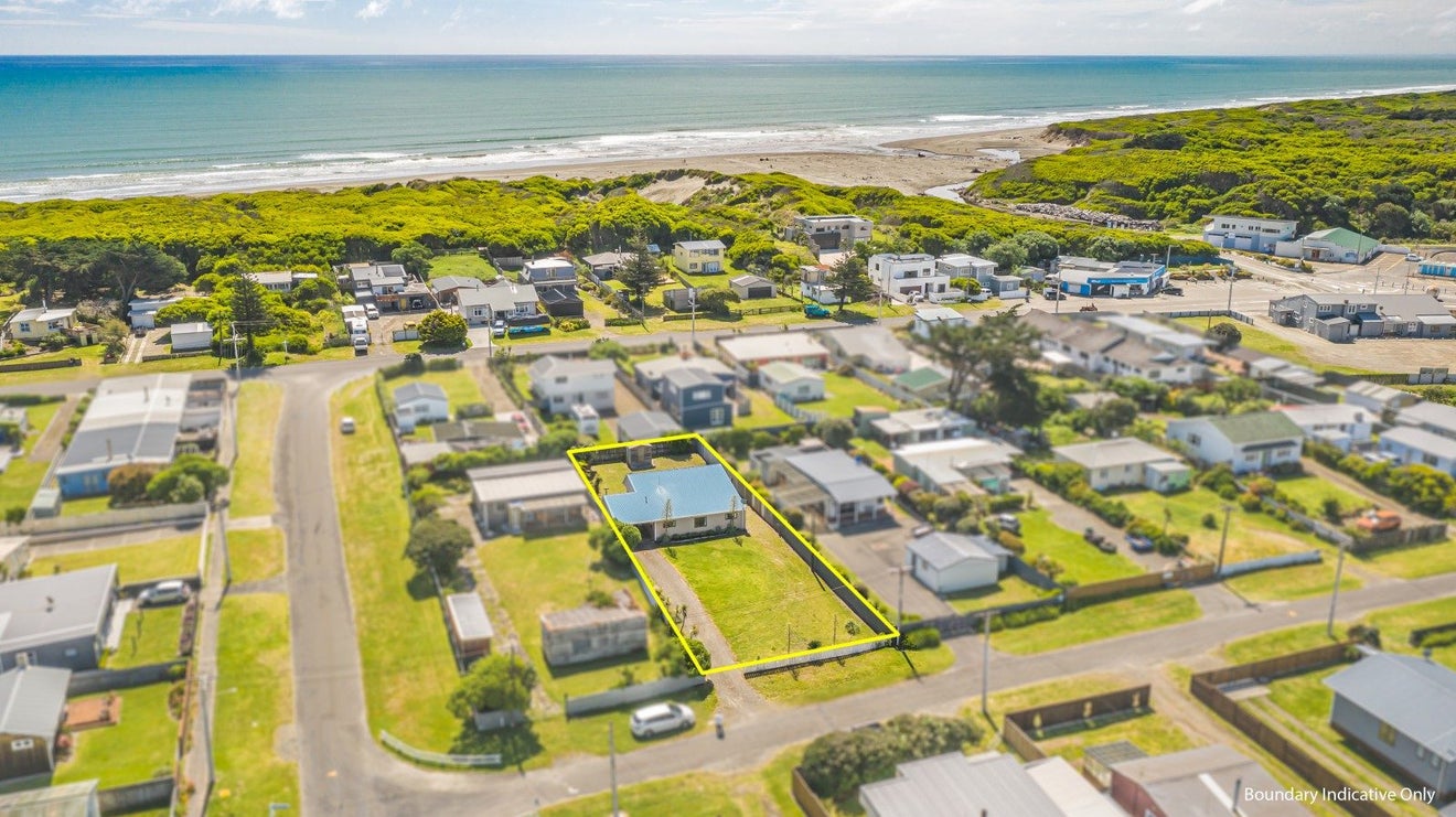 22 Rangitane Street, Himatangi Beach, Himatangi Beach - Carousel 1
