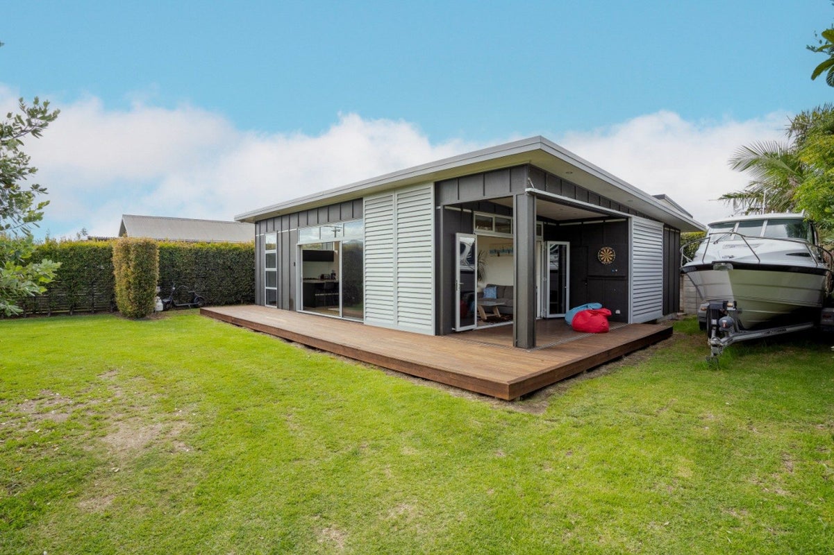 100 Sylvia Road, Whangamata - Carousel 1