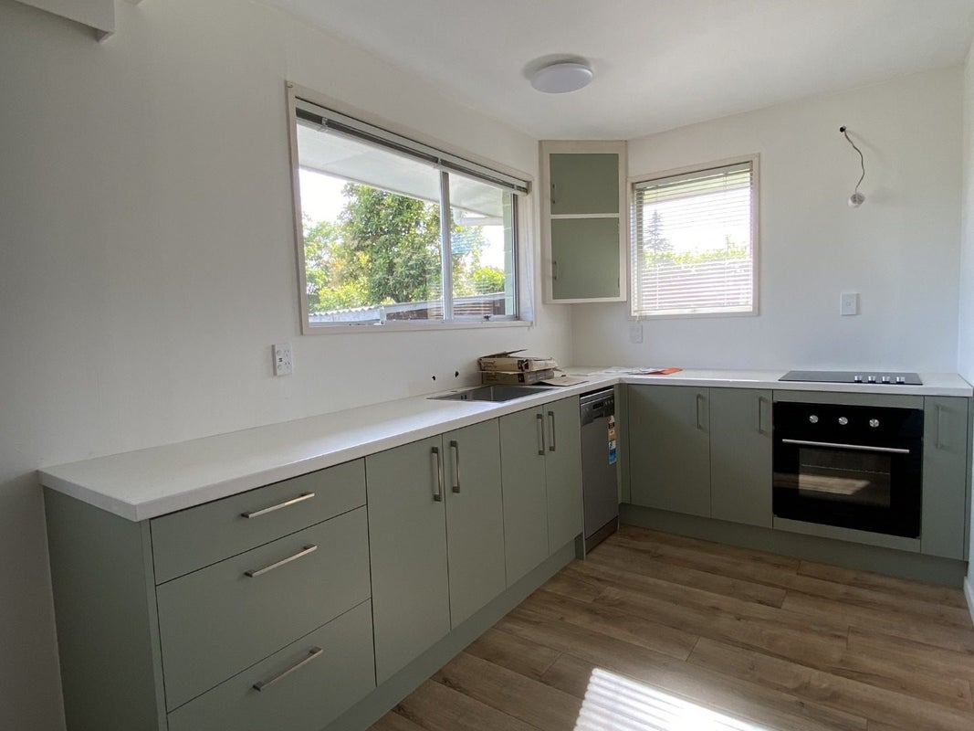 2/132 Roydvale Avenue, Burnside, Christchurch - Carousel 2