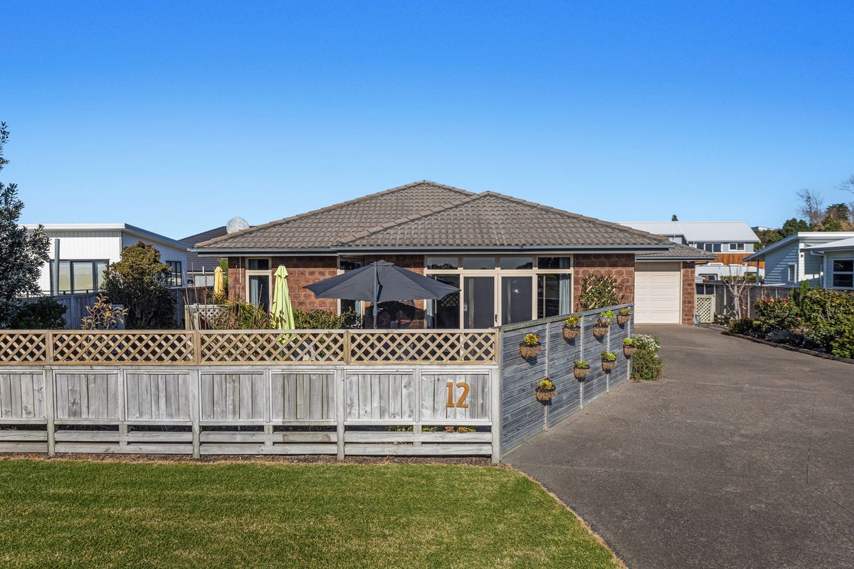 12 Muriwai Boulevard, Waiotahe, Opotiki - Carousel 2