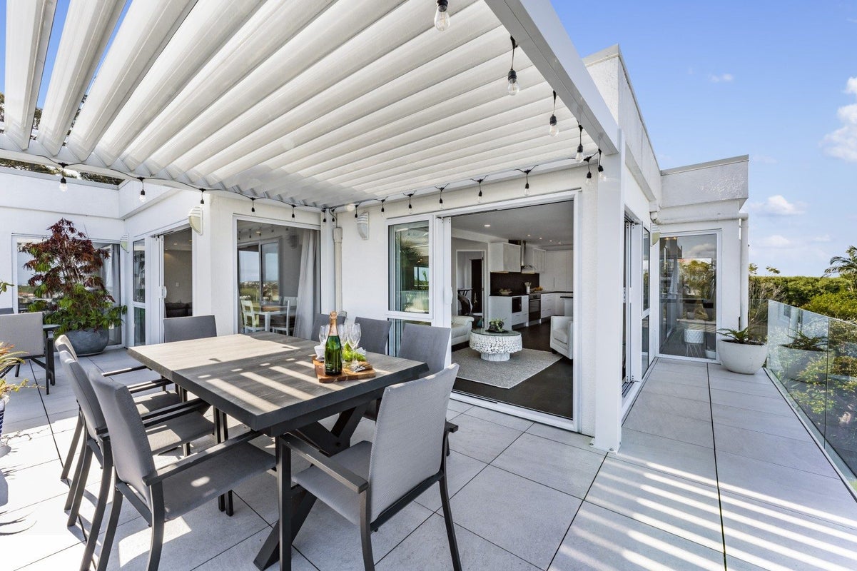 1207 Whangaparaoa Road, Gulf Harbour, Whangaparaoa - Carousel 1