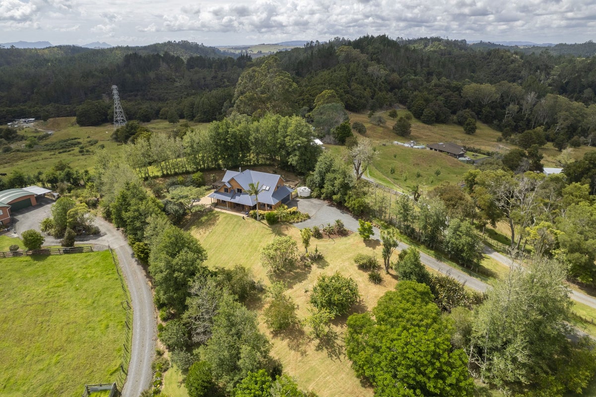 237 Pukeatua Road, Maungatapere, Whangarei - Carousel 46