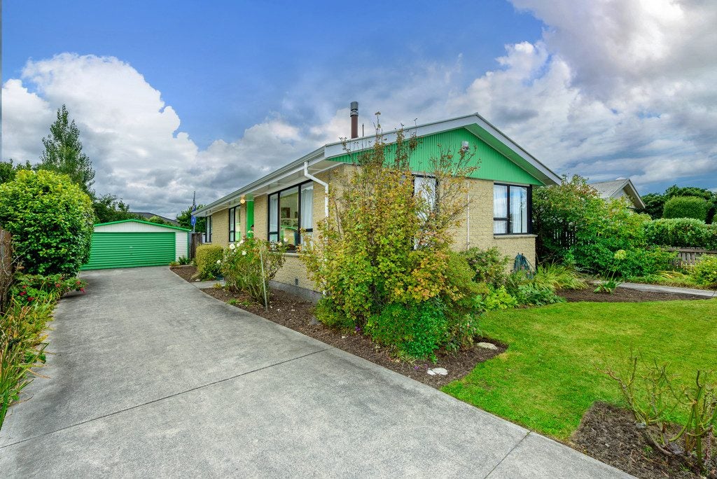 40 Fern Drive, Halswell, Christchurch - Carousel 1