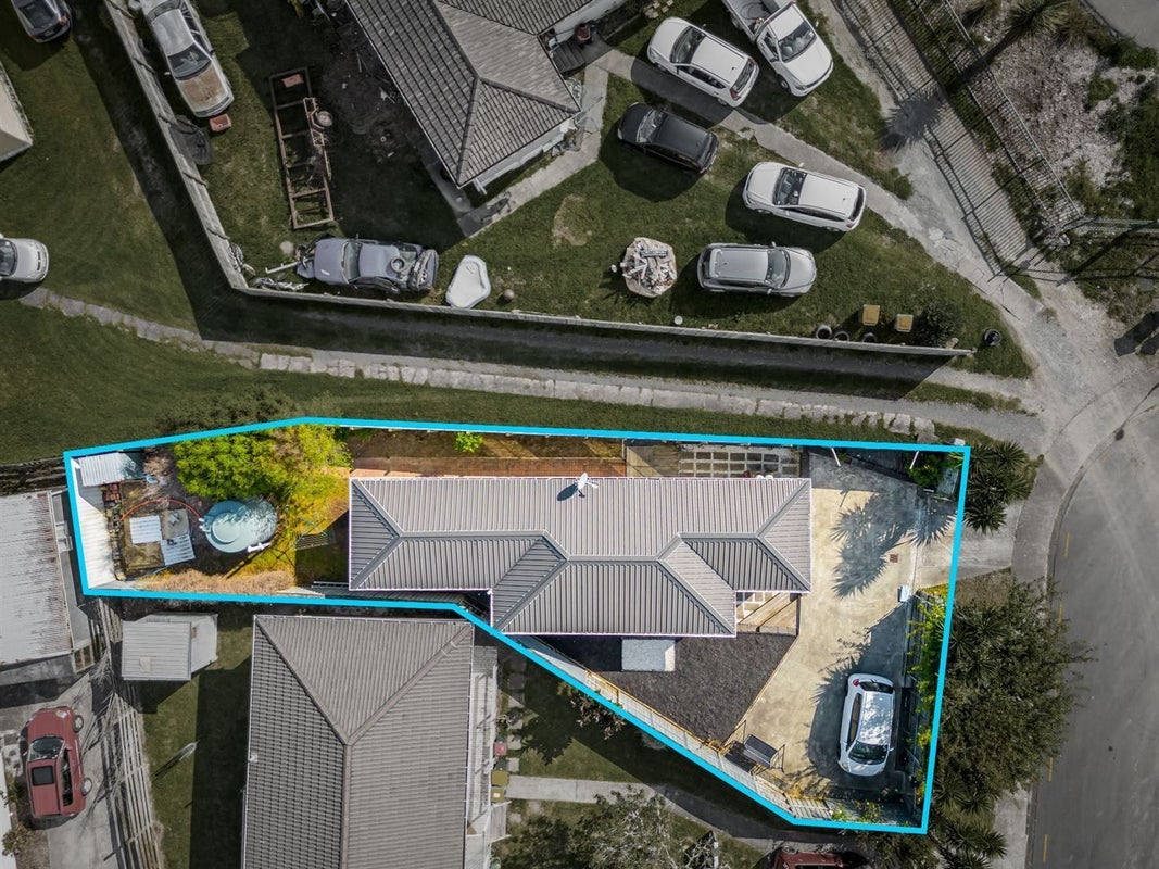 30B Doone Place, Massey, Auckland - Carousel 2
