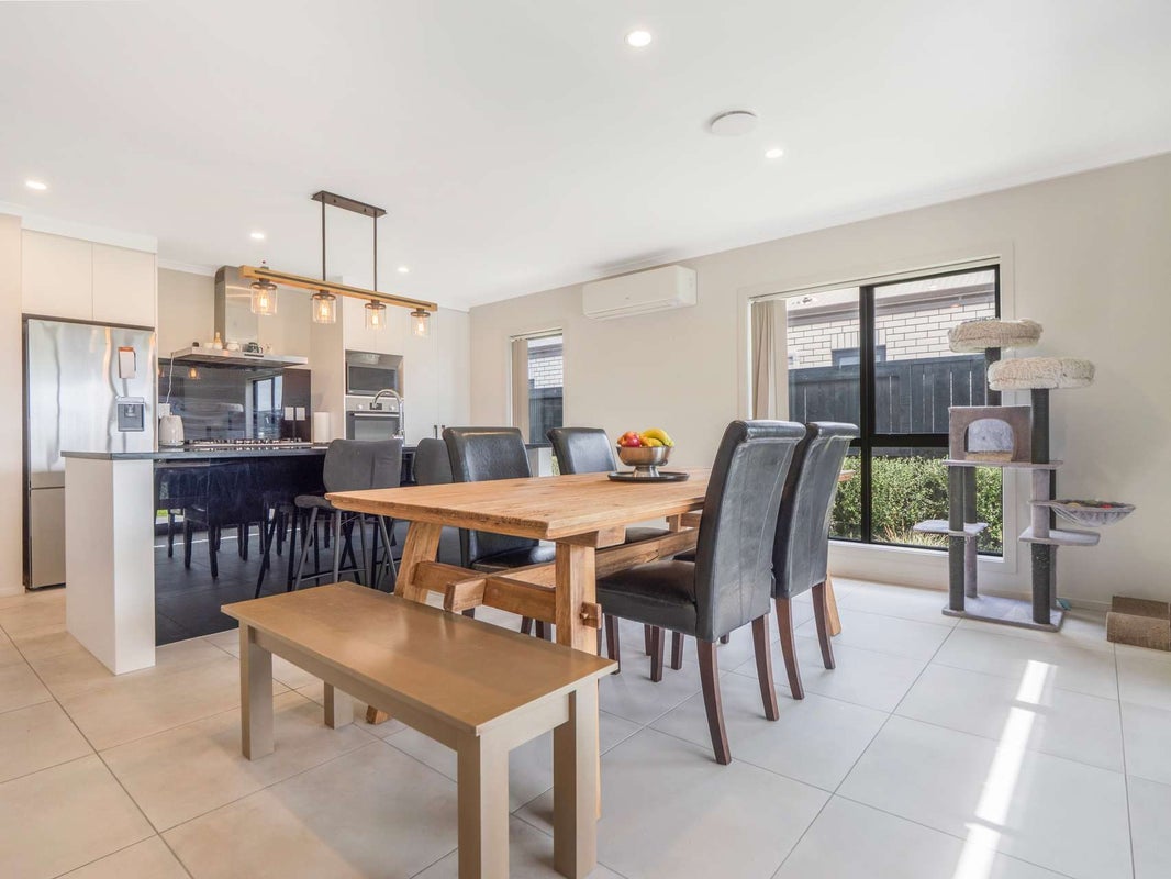 22 Keyes Street, Chartwell, Hamilton - Carousel 1